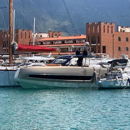 Marina Orikum Aparthotel Vlorë