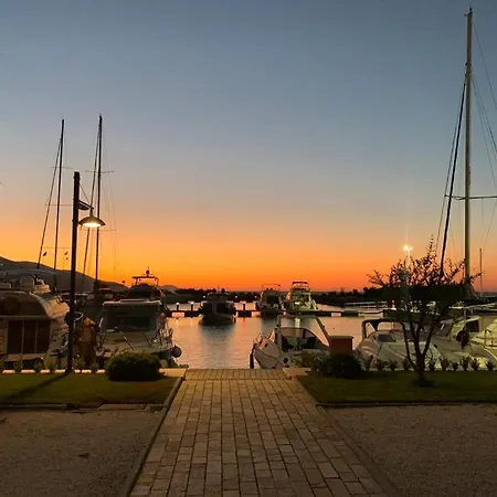 Aparthotel Marina Orikum Vlorë