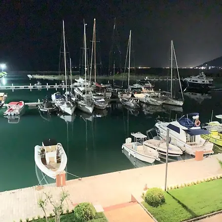 Marina Orikum Aparthotel *