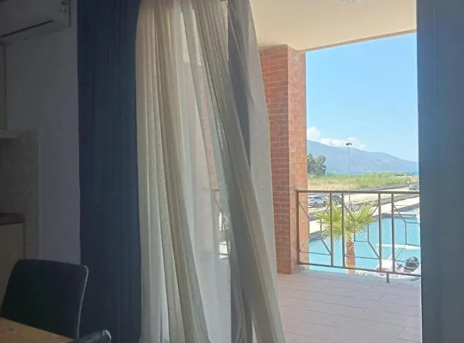 Hotel apartamentowy Marina Orikum *